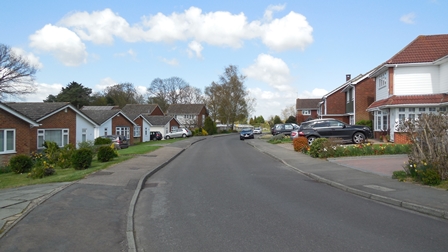 Hartley Kent: Chantry Avenue - Fairby Road entrance