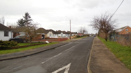 Hartley Kent: Larksfield - Woodland Avenue Entrance