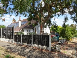 Hartley Kent: The Pales, Quakers Close