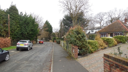 Hartley-Kent: Northern end of Gorsewood Road by railway